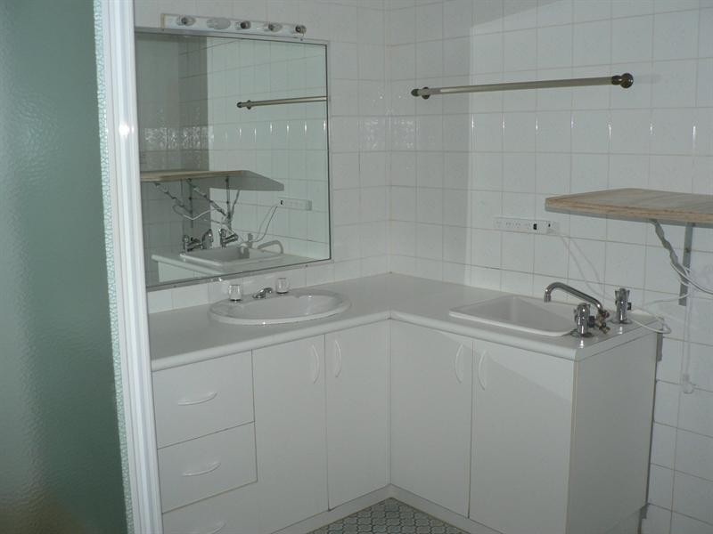 12/2 Federation Avenue, Broadbeach QLD 4218