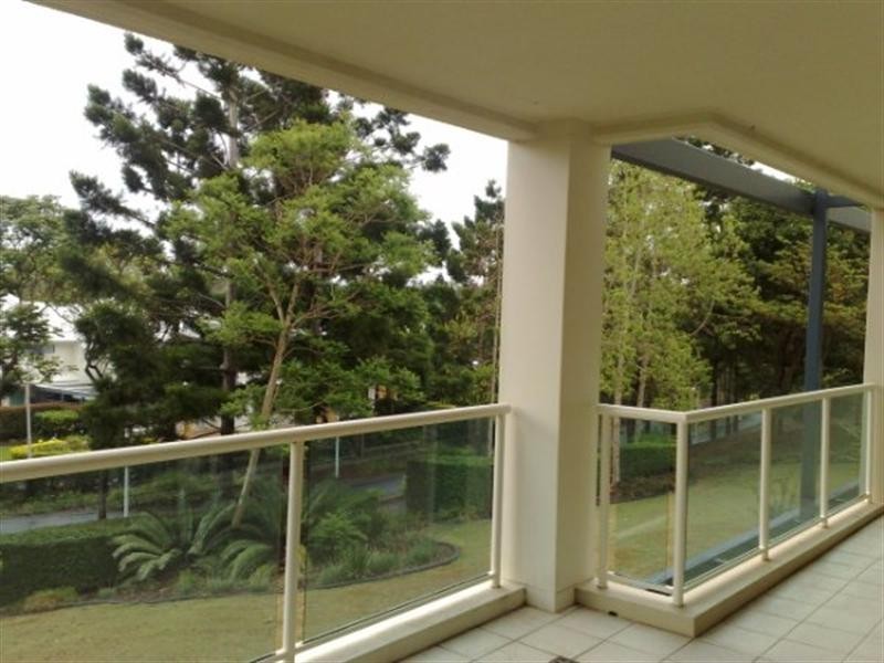 4112 Archer Hill, Benowa QLD 4217