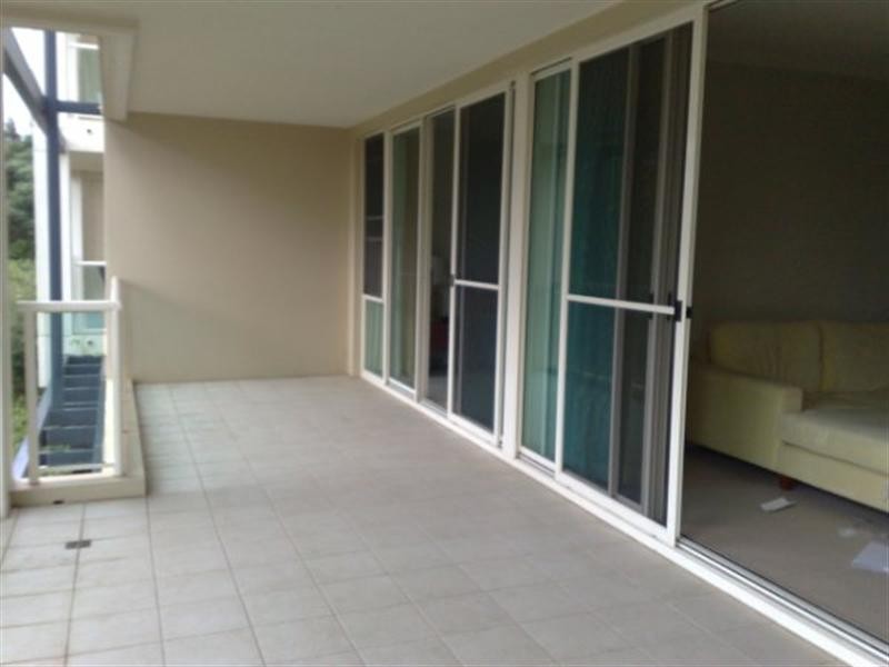 4112 Archer Hill, Benowa QLD 4217