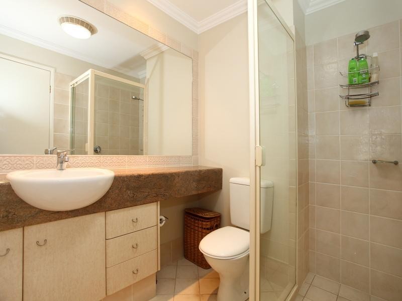 94/20 Fairway Drive, Clear Island Waters QLD 4226