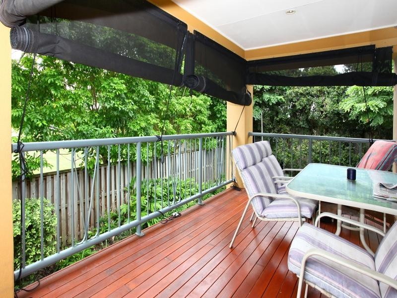 94/20 Fairway Drive, Clear Island Waters QLD 4226