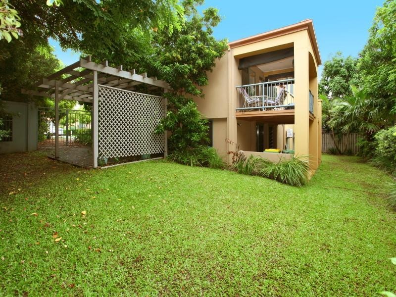 94/20 Fairway Drive, Clear Island Waters QLD 4226