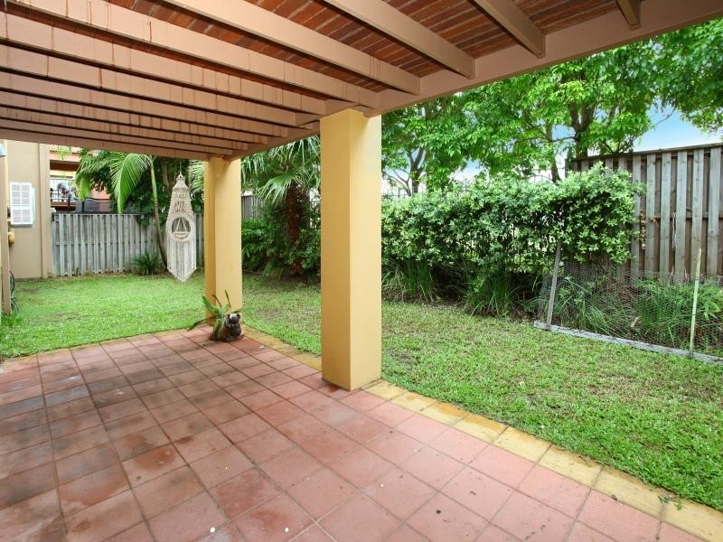 94/20 Fairway Drive, Clear Island Waters QLD 4226