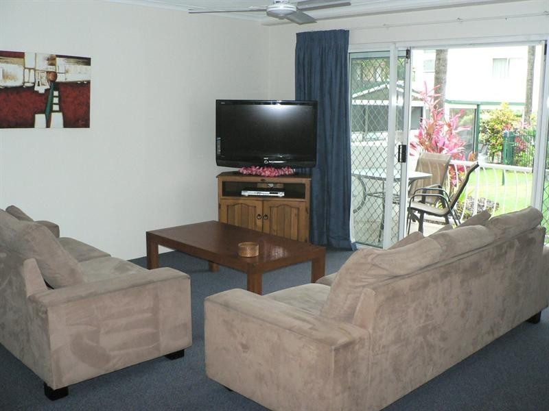 8/17 Genoa Street, Surfers Paradise QLD 4217