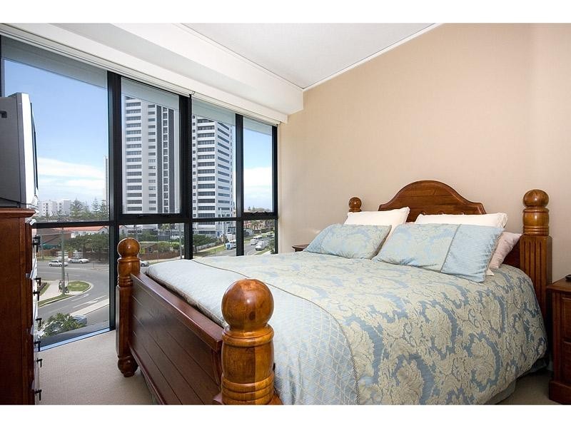 502 ‘Sierra Grand’ 22 Surf Parade, Broadbeach QLD 4218