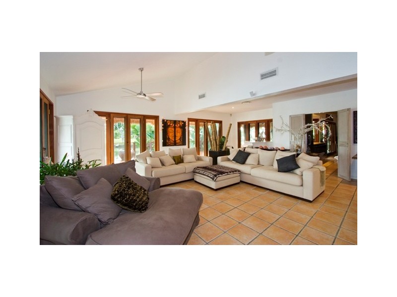 Broadbeach Waters QLD 4218