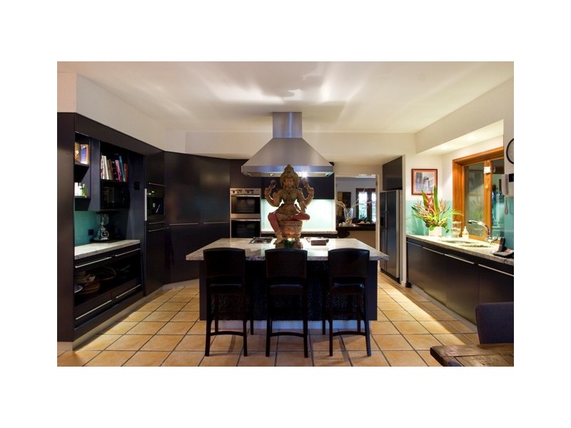 Broadbeach Waters QLD 4218