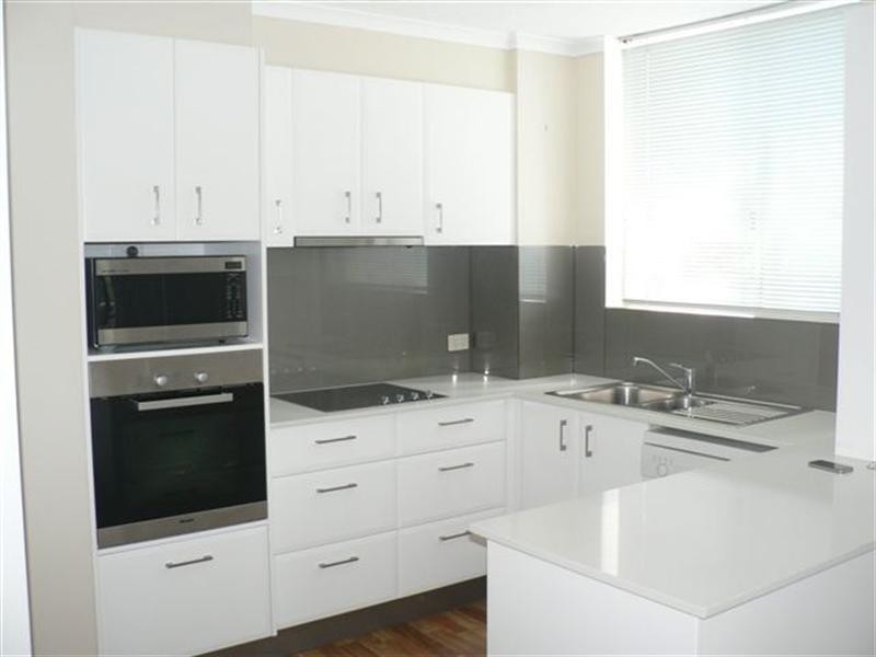 8/10 Dudley, Mermaid Beach QLD 4218