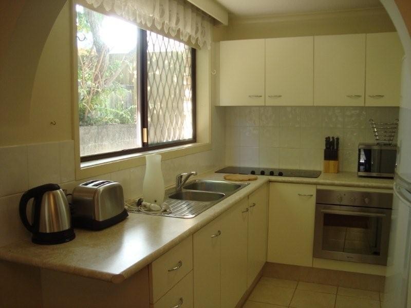 2 ‘Julia Court’ 11 Jubilee Avenue, Broadbeach QLD 4218