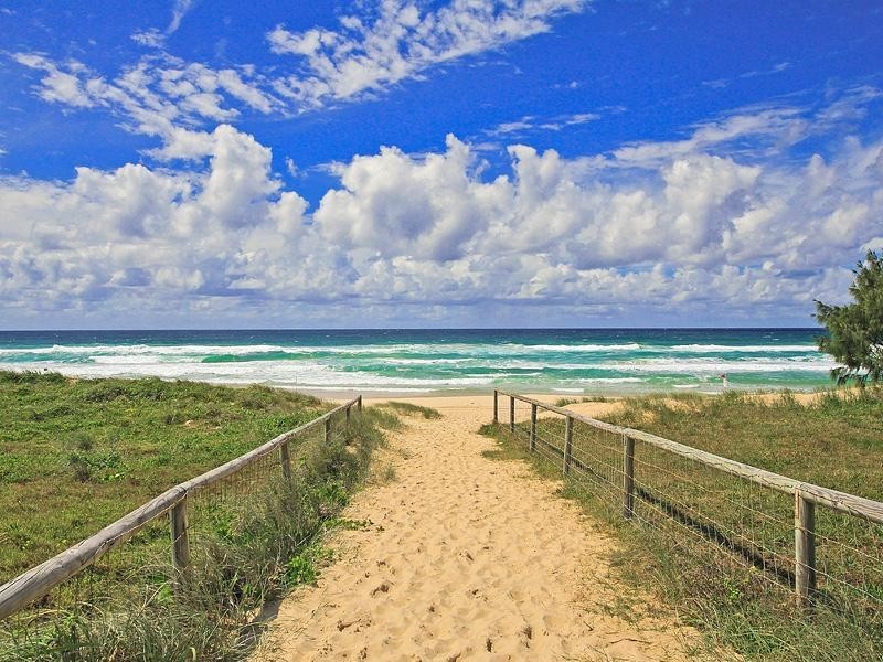 3 ‘Sunbrite Court’ 7 Sunbrite Avenue, Mermaid Beach QLD 4218