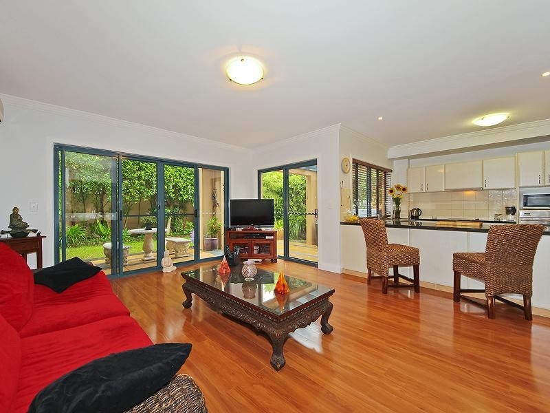 23/117 Palm Meadows Drive, Carrara QLD 4211