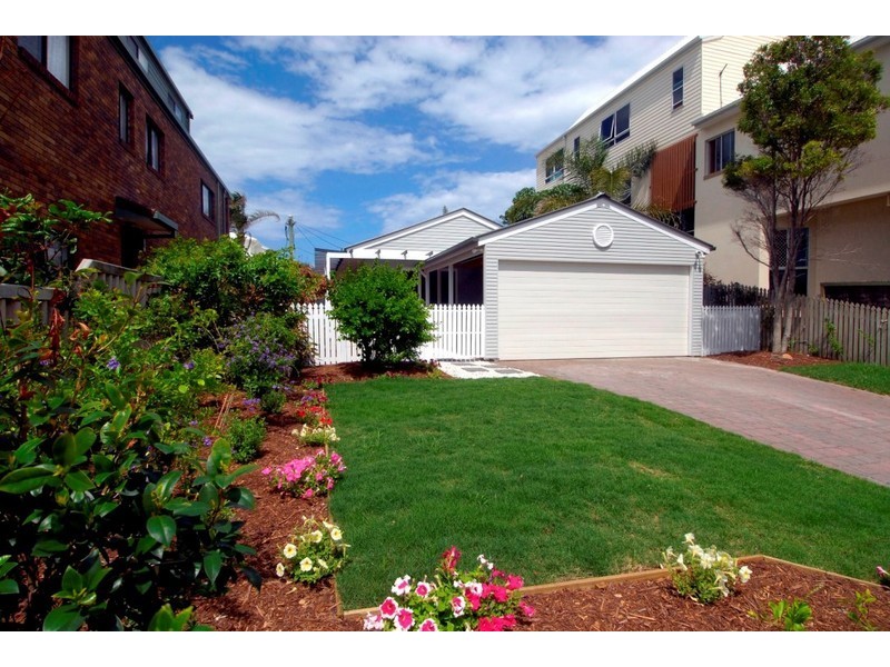 7 Albatross Avenue, Mermaid Beach QLD 4218