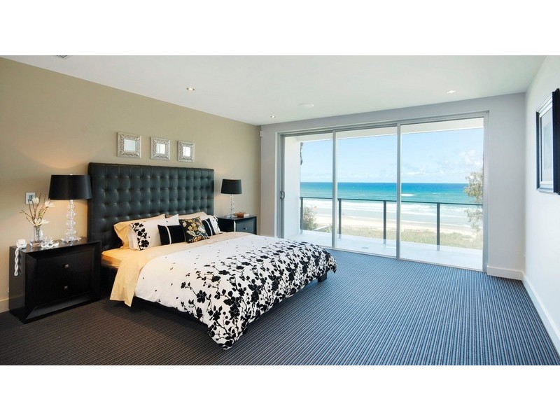 2/31 Albatross Avenue, Mermaid Beach QLD 4218