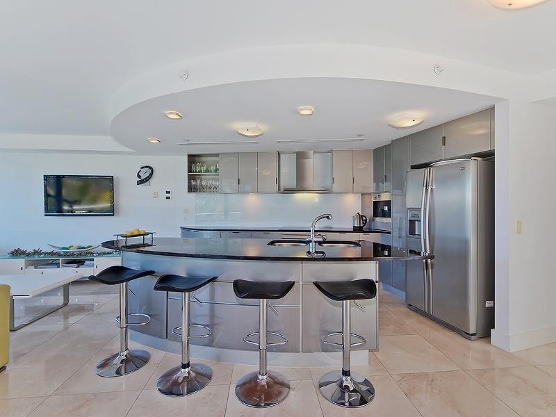 1 ‘Waterline’ 132 Old Burleigh Road, Broadbeach QLD 4218