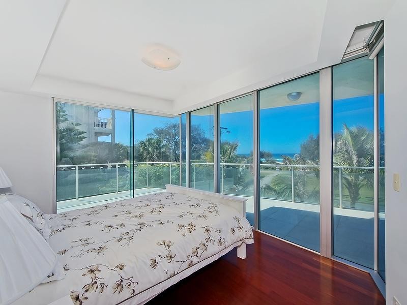 1 ‘Waterline’ 132 Old Burleigh Road, Broadbeach QLD 4218