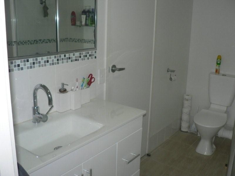 6/33 Chelsea Avenue, Broadbeach QLD 4218