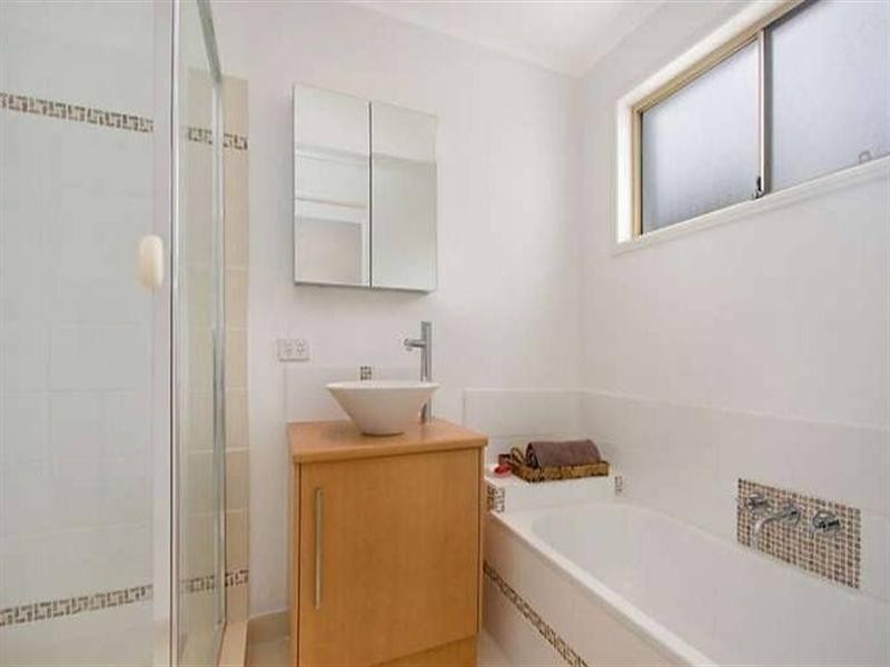 65 Southlake Drive, Varsity Lakes QLD 4227