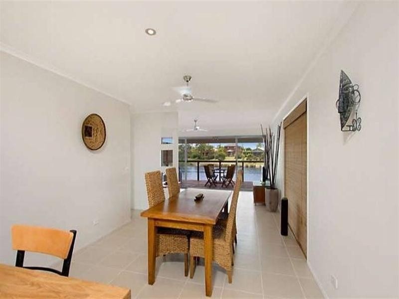 65 Southlake Drive, Varsity Lakes QLD 4227