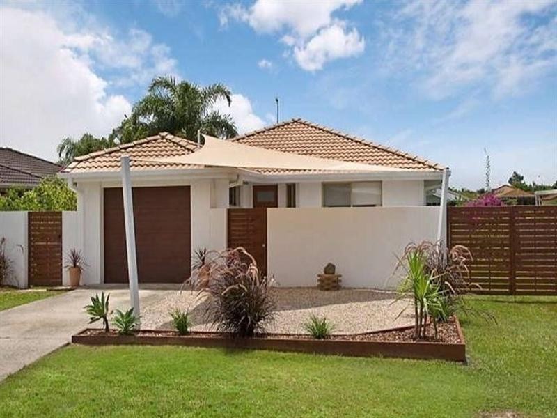 65 Southlake Drive, Varsity Lakes QLD 4227