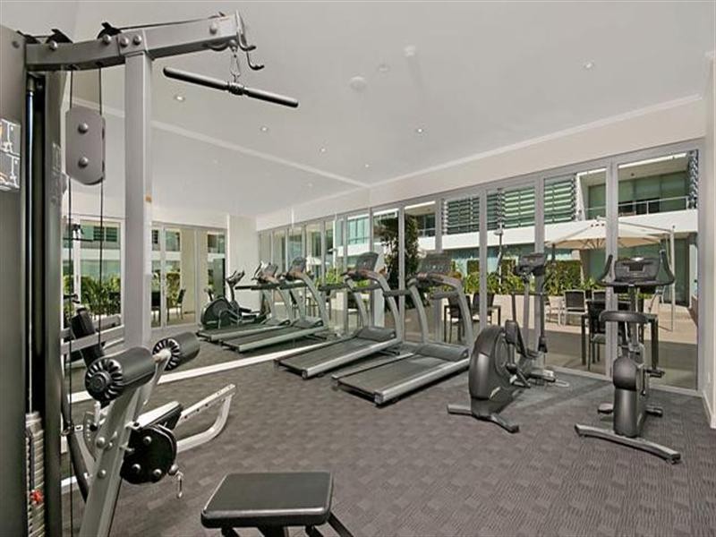 1006 ‘Freshwater Point’ 33 TE Peters Drive, Broadbeach Waters QLD 4218