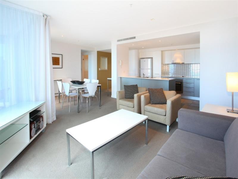 2004 ‘Artique’ 18 Enderley Avenue, Surfers Paradise QLD 4217