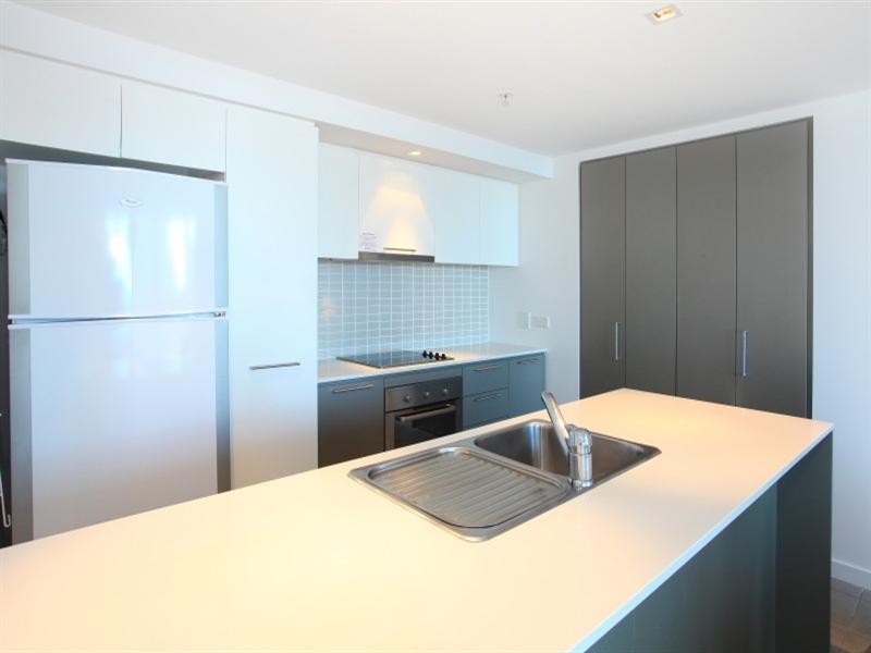 2004 ‘Artique’ 18 Enderley Avenue, Surfers Paradise QLD 4217