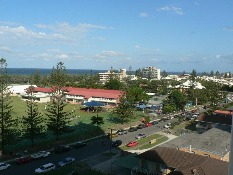 62/27 Surf Parade, Broadbeach QLD 4218