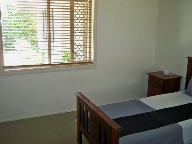 74 Hooker Boulevard, Mermaid Waters QLD 4218