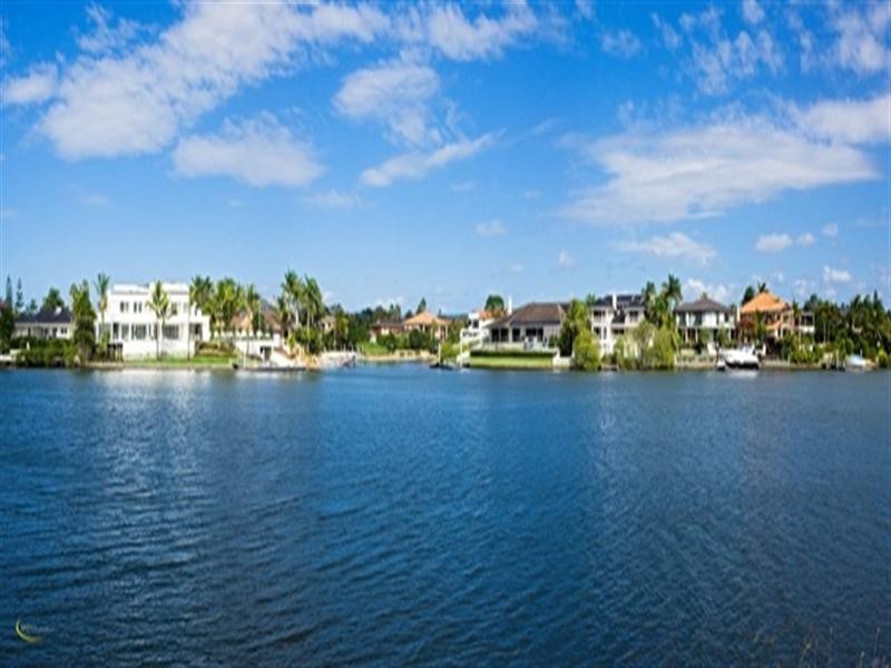 311-313 Monaco Street, Broadbeach Waters QLD 4218