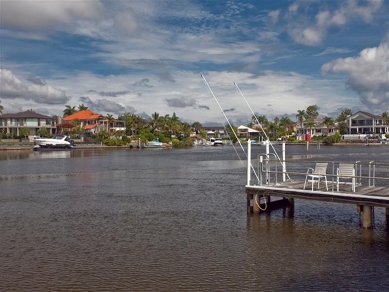 311-313 Monaco Street, Broadbeach Waters QLD 4218