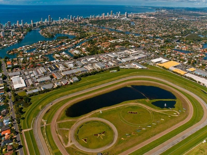 64/100 Racecourse Drive, Bundall QLD 4217