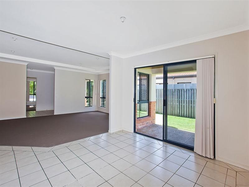 11 Nardoo Street, Robina QLD 4226