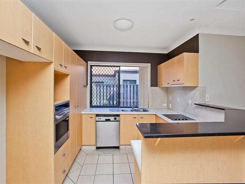 11 Nardoo Street, Robina QLD 4226