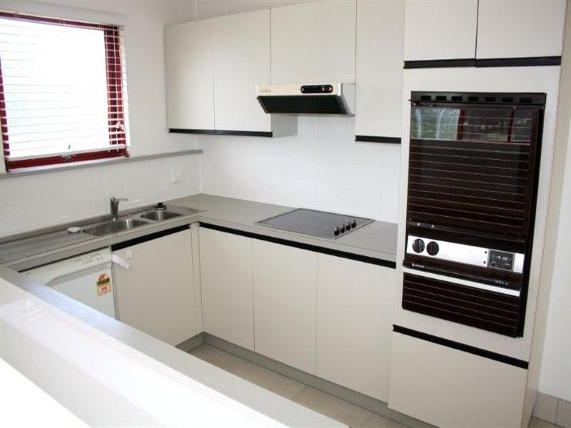 3/7 Britannia Avenue, Broadbeach QLD 4218