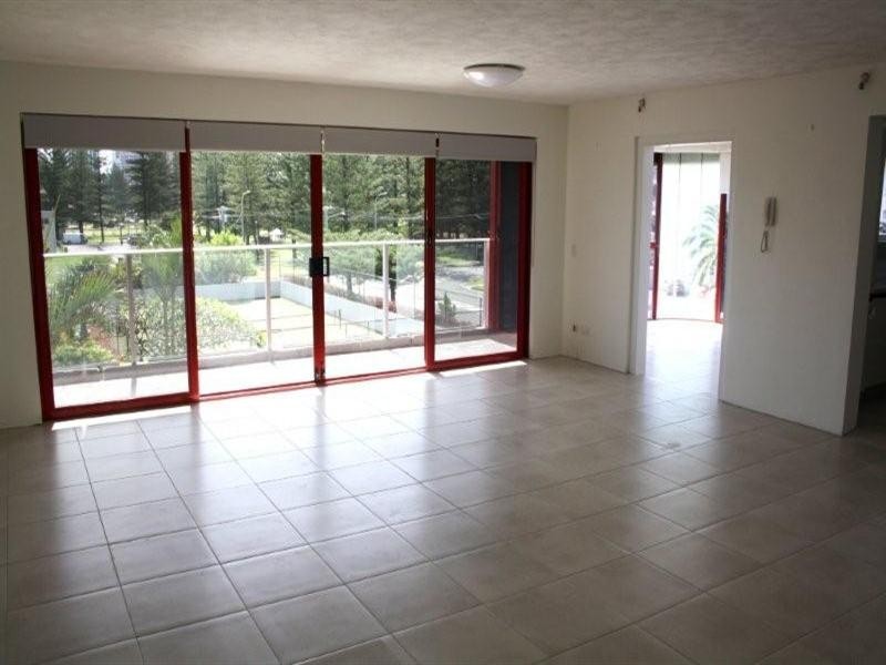 3/7 Britannia Avenue, Broadbeach QLD 4218