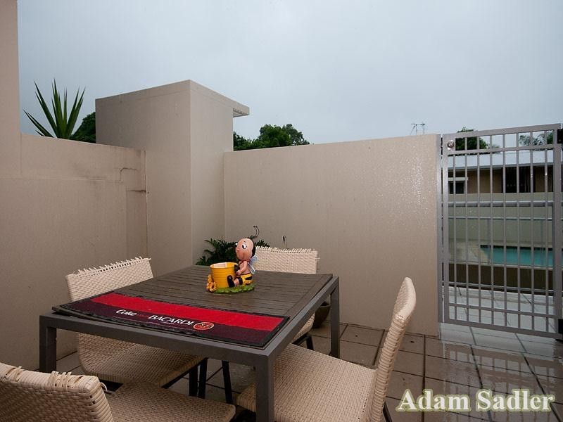 5/8 Proud Street, Labrador QLD 4215