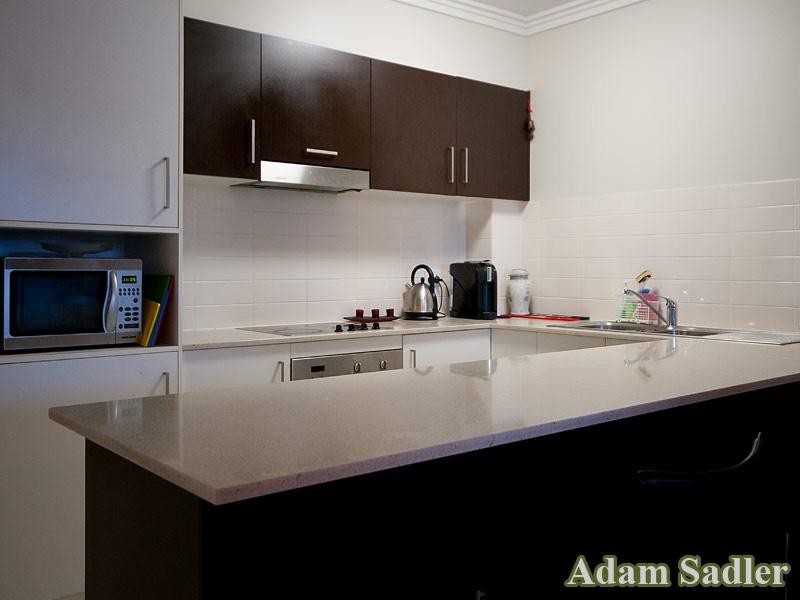 5/8 Proud Street, Labrador QLD 4215