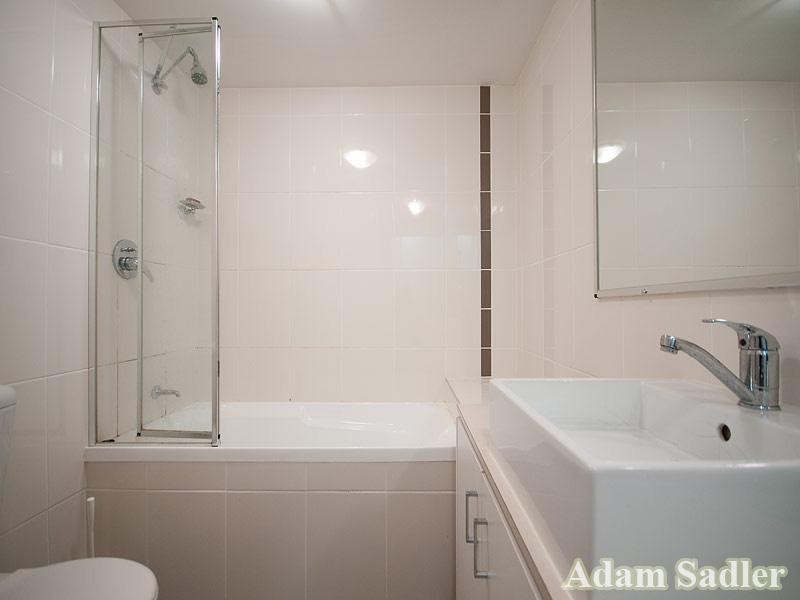 5/8 Proud Street, Labrador QLD 4215