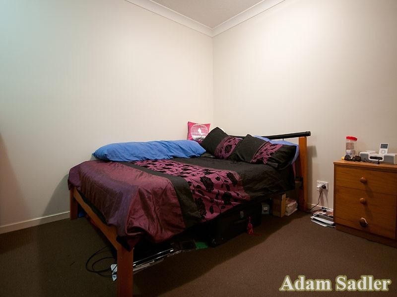 5/8 Proud Street, Labrador QLD 4215