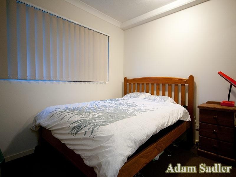 5/8 Proud Street, Labrador QLD 4215