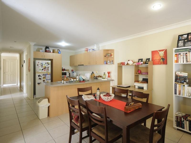 2/36 Merton Drive, Upper Coomera QLD 4209