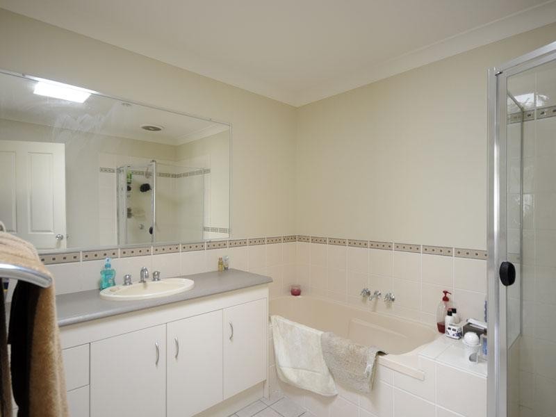 2/36 Merton Drive, Upper Coomera QLD 4209