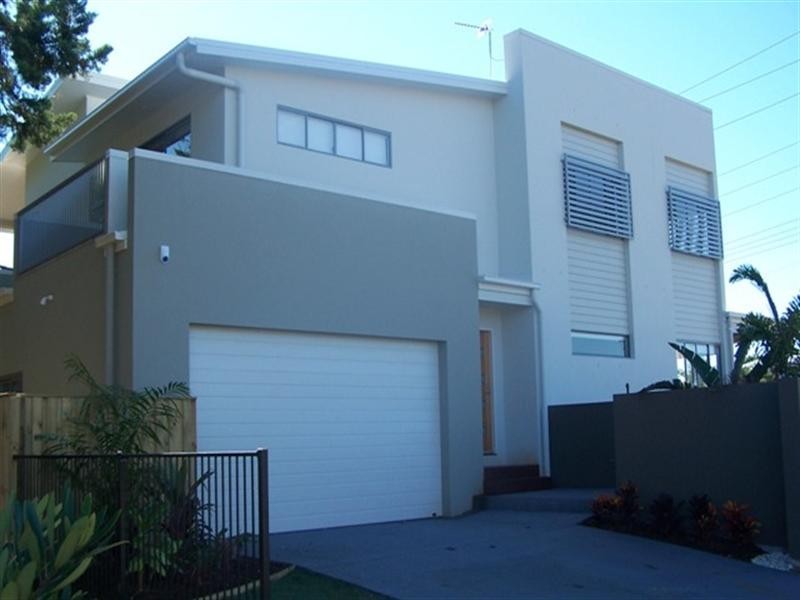 1/12 Nobby Parade, Miami QLD 4220