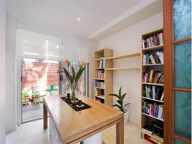 1/6 Second Avenue, Burleigh Heads QLD 4220