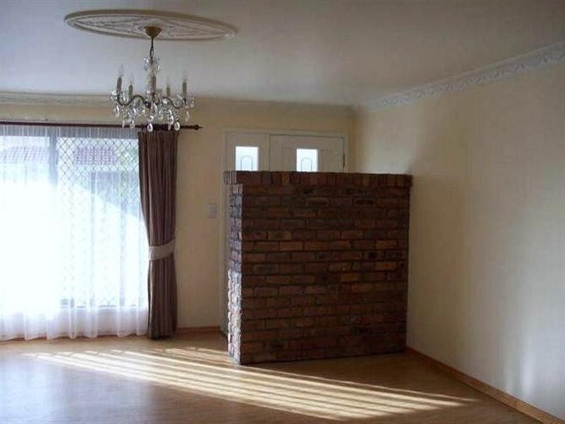 24 Arcadia Drive, Mermaid Waters QLD 4218