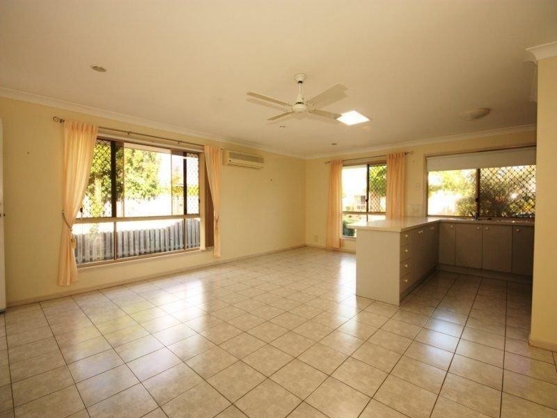 1/7 Dartmouth Drive, Varsity Lakes QLD 4227