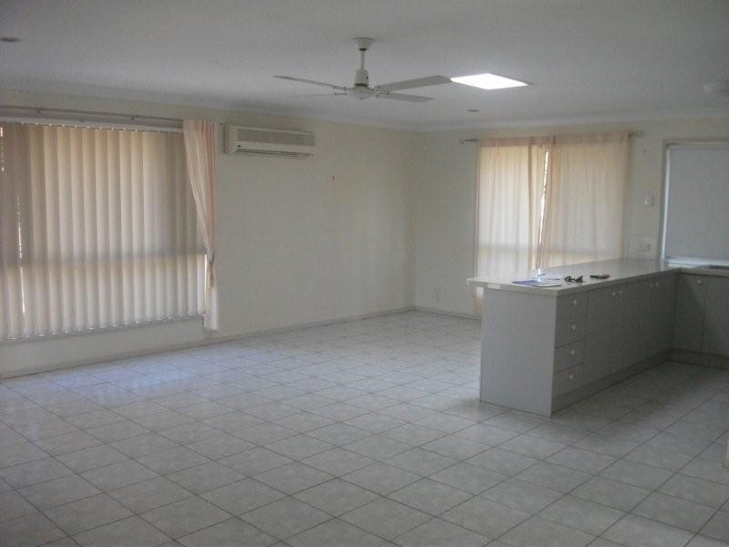 1/7 Dartmouth Drive, Varsity Lakes QLD 4227