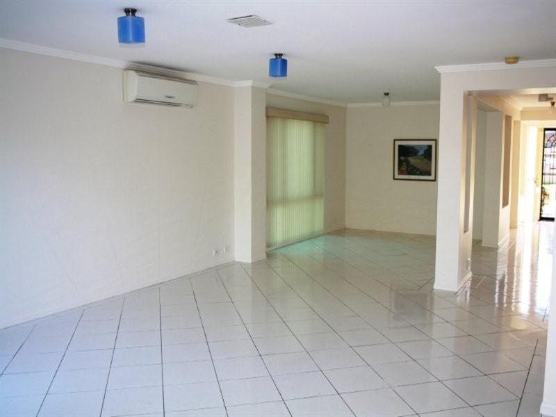 40 Karbunya Street, Mermaid Waters QLD 4218