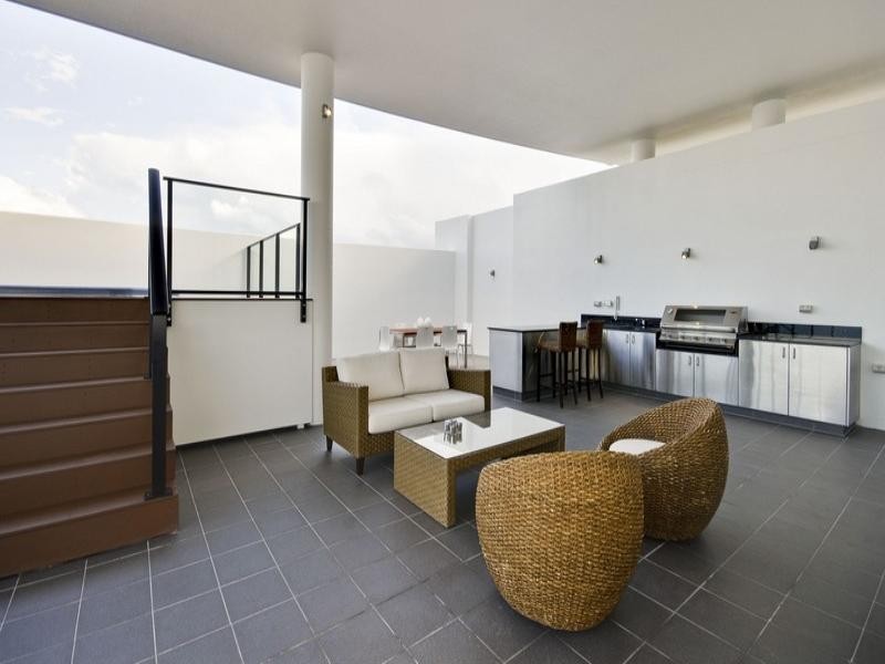Broadbeach QLD 4218