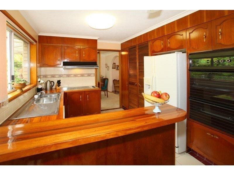 11 Compass Court, Mermaid Waters QLD 4218